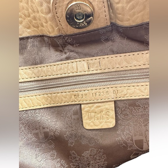 Genuine DAKS London tan leather studded  tote bag - Picture 9 of 13